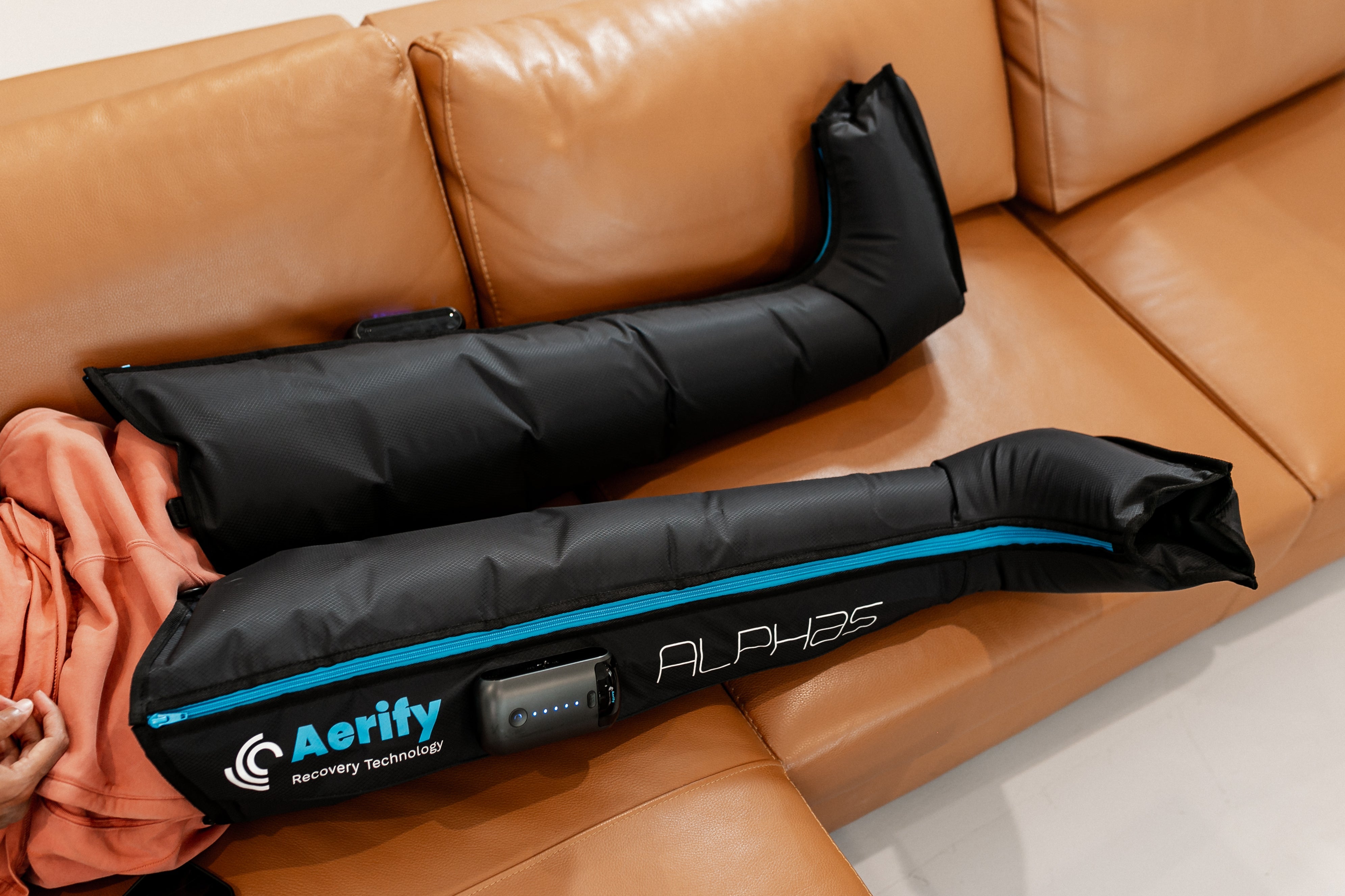 Aerify Wireless Alphas Compression Boots with app, portable recovery and travel bag